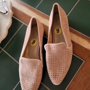 Naturalizer Butter Soft Suede Loafer, Blush, size 9